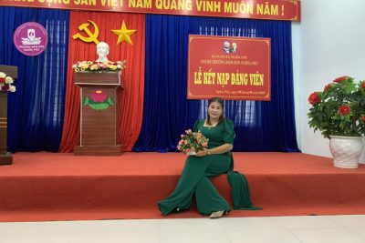 Ngày 17/11/2023 Chi bộ đã tiến hành Lễ kết nạp Đảng viên cho 02 đồng chí Lê Thị Mỹ Hồng & Trần Thị Thu Hạnh